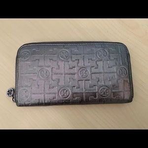 Tory Burch wallet